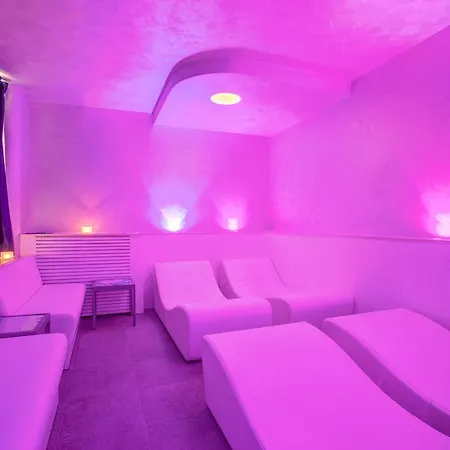 Otel Ferretti