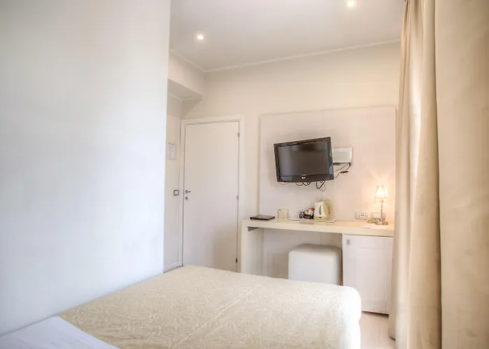 فندق فيريتي بيتش 4*