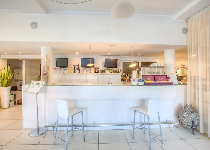 فيريتي بيتش 4*