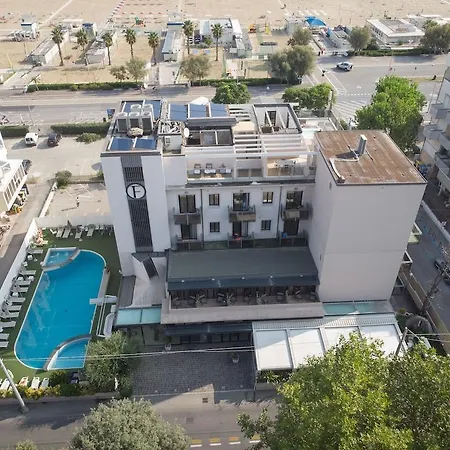 מלון Ferretti 4*