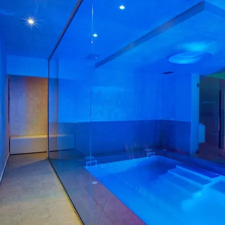 Ferretti 4* רימיני