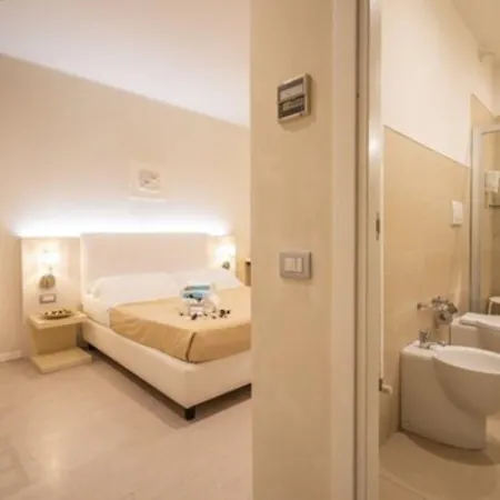 Ferretti 4*
