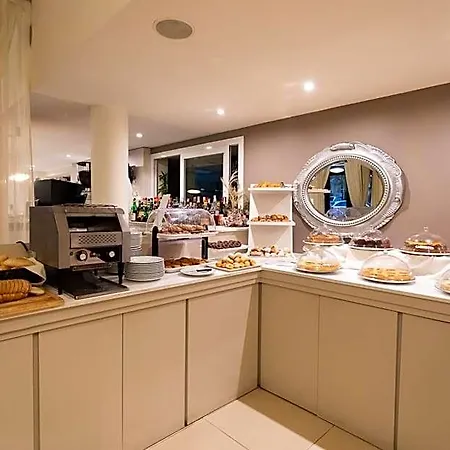 Hotel Ferretti 4*