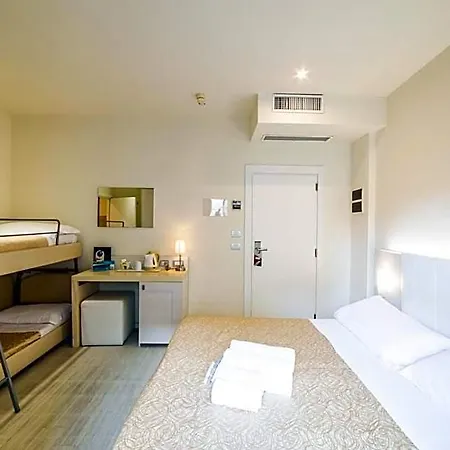 Hotel Ferretti 4*