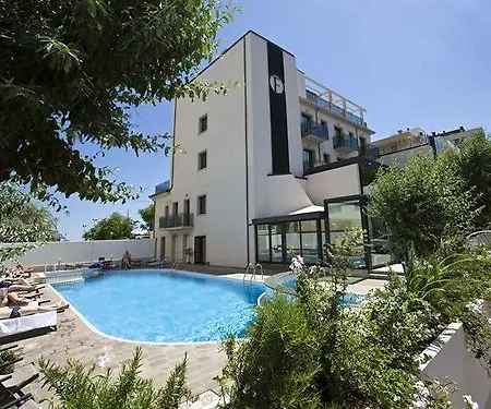Ferretti מלון