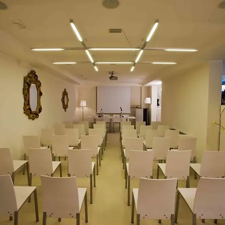 Hotel Ferretti 4*